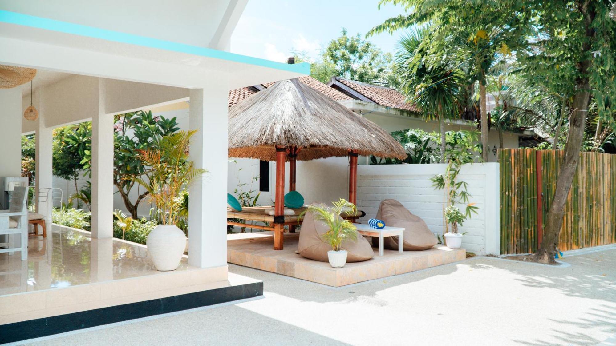 The White Bay Lombok Apartment Kuta  Exterior foto