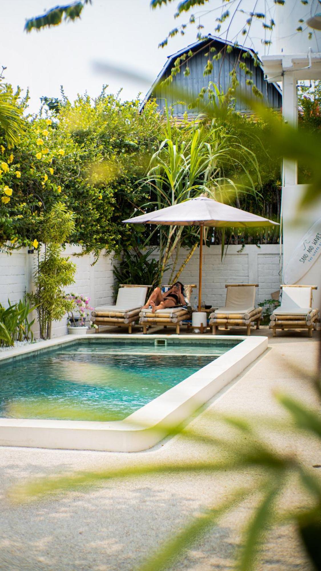 The White Bay Lombok Apartment Kuta  Exterior foto